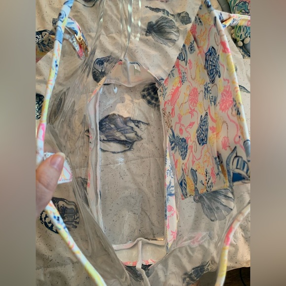 Lilly Pulitzer Beach Tote -Clear Beachcomber print - Picture 7 of 7